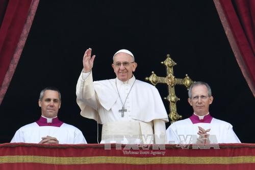 Der Papst ruft zu Frieden in seiner Weihnachtsbotschaft auf - ảnh 1